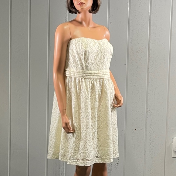 *NWT Forever 21+ Women's Ivory Strapless Lace Short Dress Size 1X - Picture 1 of 9